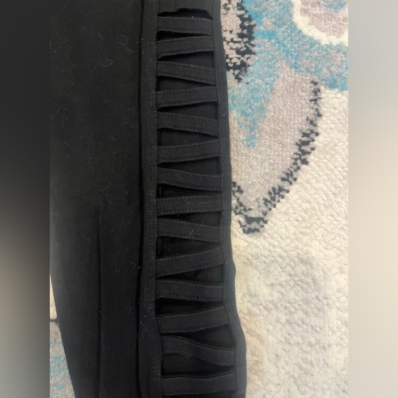 Betsey Johnson performance Women's Black Side Cut Out Leggings Sz s Yoga Workout - Picture 2 of 4